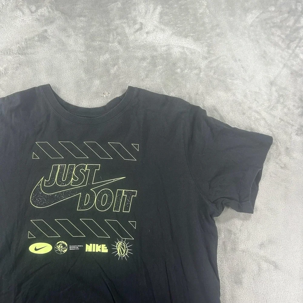 Nike shirt mens